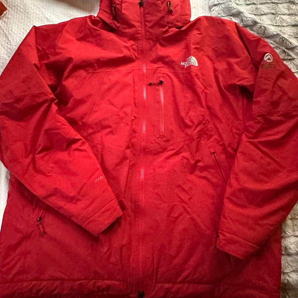 The North Face Red Ski & Snowboard Jacket Summit Series (2015)